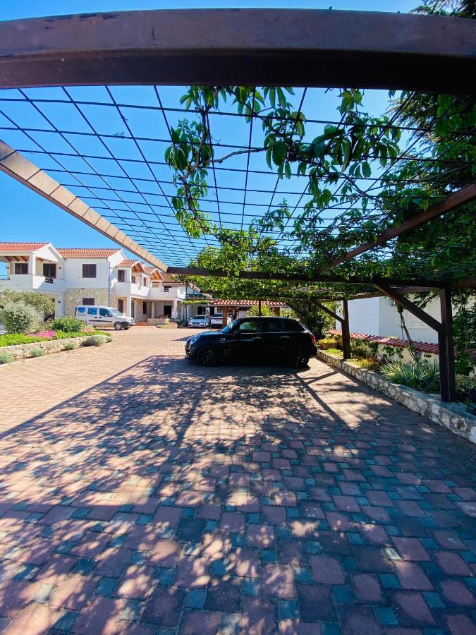 Apartmani Svemir Drage Kültér fotó